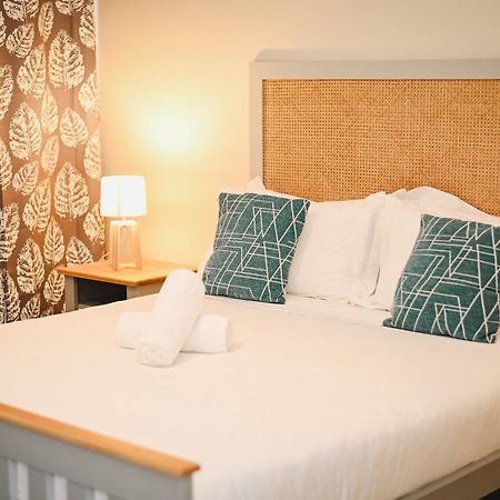 Bois Mapou Self Catering Apartments Unit 101 Rivière Noire Extérieur photo